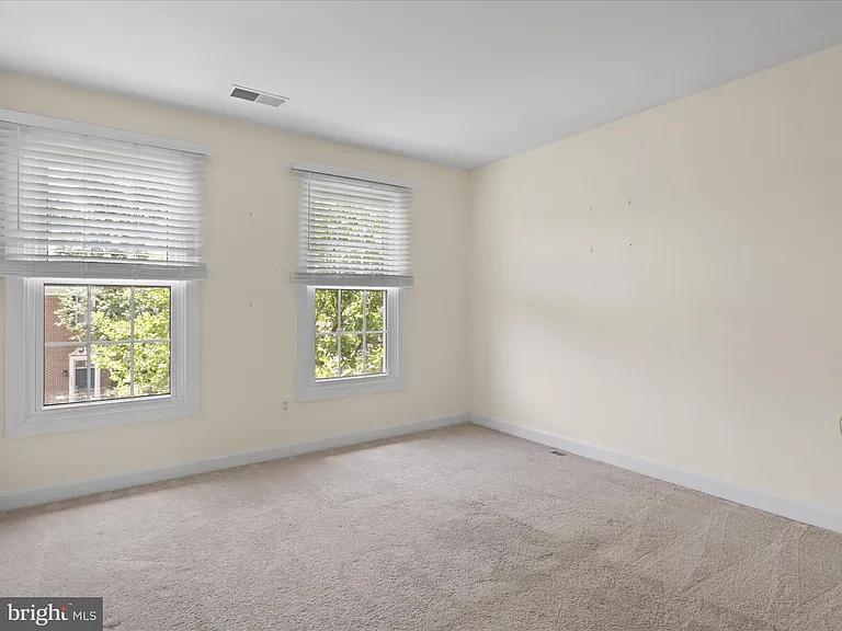 7441 Heatherfield Ln — Photo 19