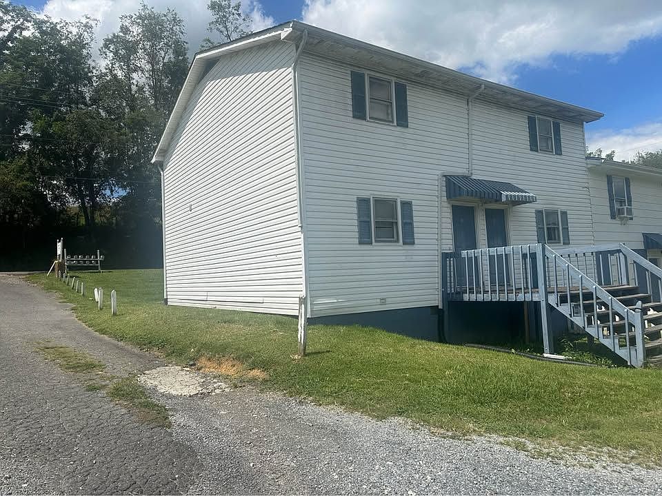 1st image of 14682 Wallace Pike #7