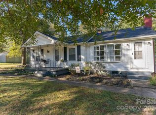 207 Belton Ave, Mount Holly, NC 28120