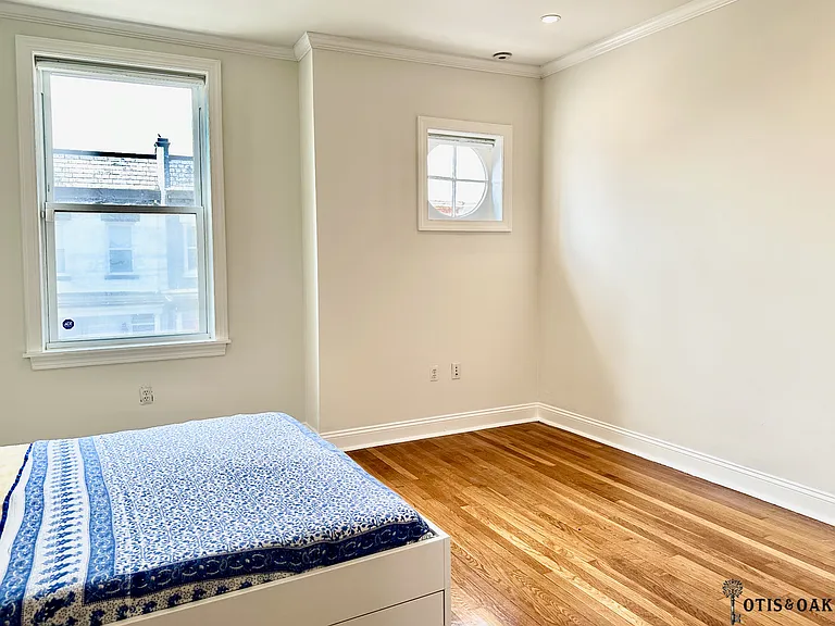 338 Elm St NW — Photo 16