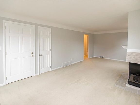 4th image of 2304 Westmoor Rd Unit 1