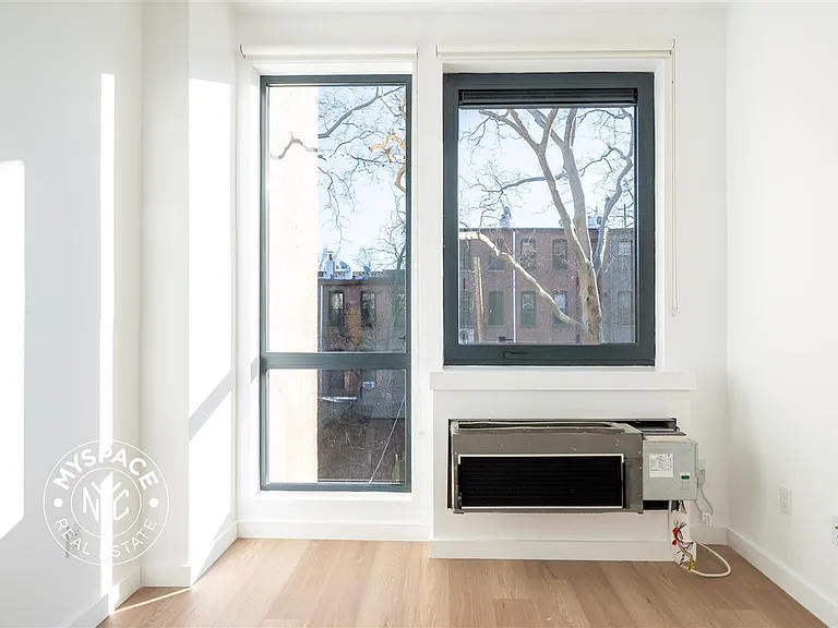 650 Madison St #4A — Photo 5