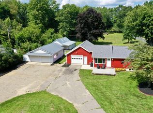 715 Lyon Lake Rd, Marshall, MI 49068