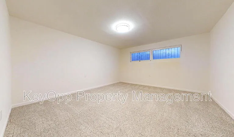 31 Crestline Ave — Photo 17