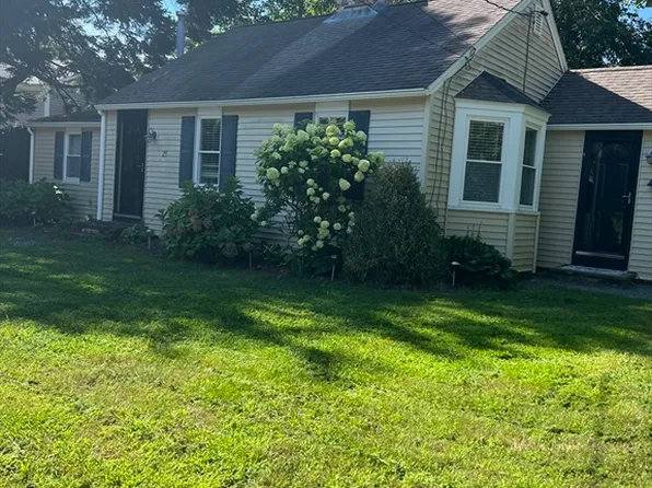 25 Centerville Ave, Barnstable, MA 02630
