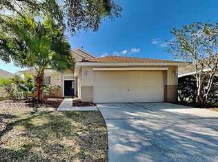 16805 Hawkridge Rd, Lithia, FL 33547