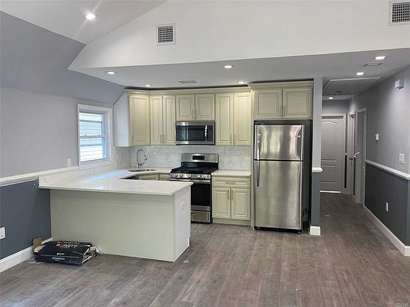 2nd image of 134-30 159th St