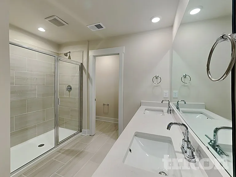 300 Allenby Ln — Photo 9