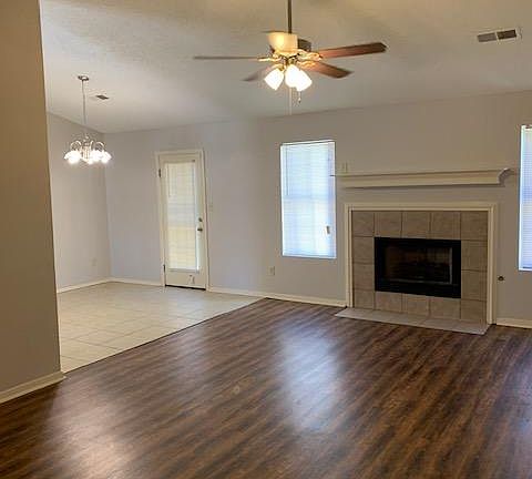 4th image of 4641 Northwood Hills Dr