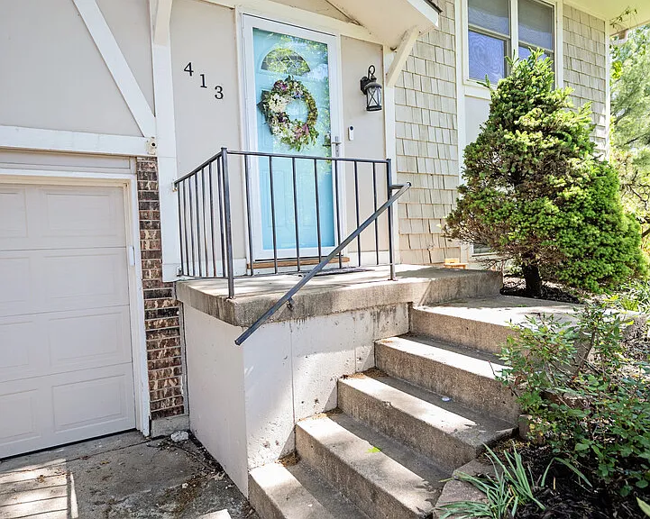 SE Lana Ct — Photo 16