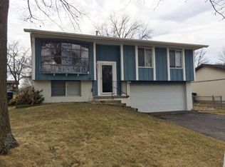 1821 Driftwood Ln NE, Cedar Rapids, IA 52402