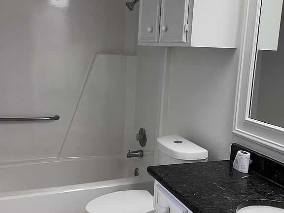 5th image of 4618 Coody Ln