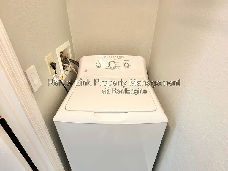 11530 Villa Grand #1115 — Photo 47