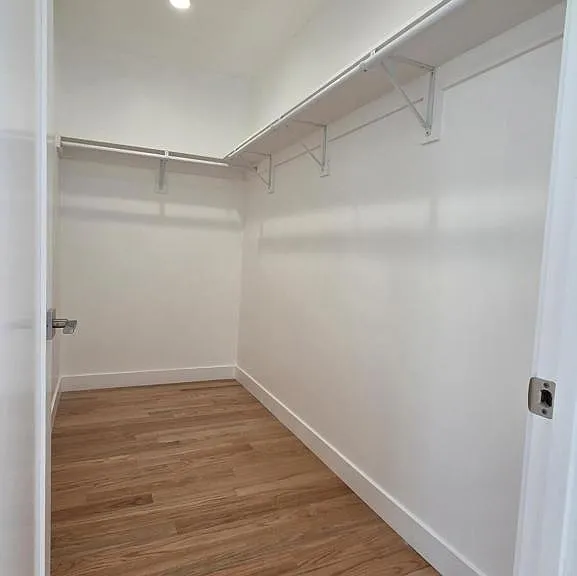 915 N Ridgewood Pl — Photo 13