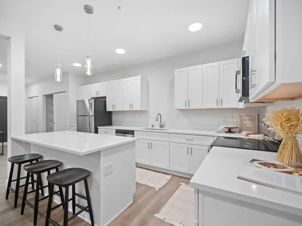 Perrine Court Apartments