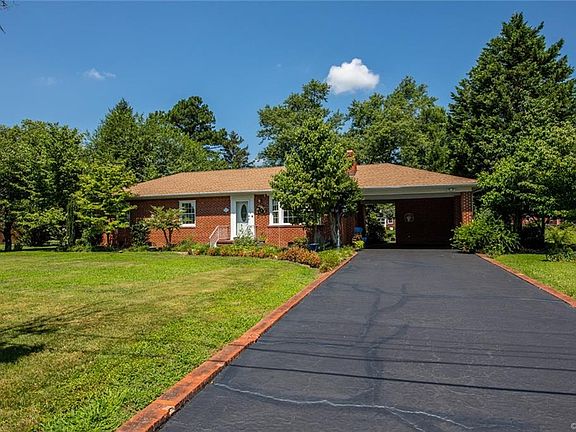 2nd image of 8194 Meadowview Ln