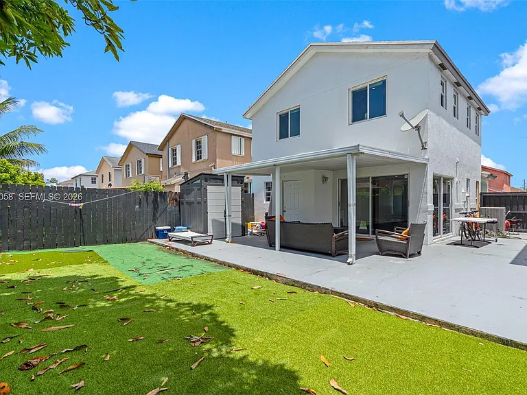 13990 SW 160th Ter — Photo 34