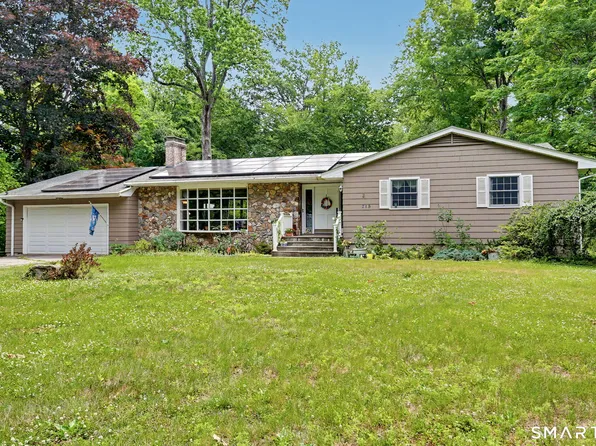 215 Hillfield Road, Hamden, CT 06518