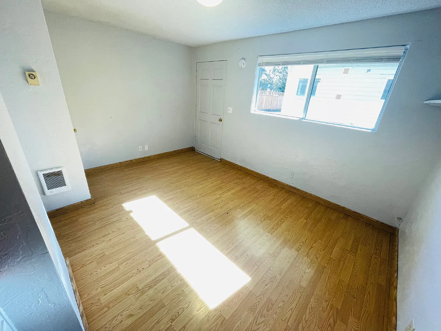 1 bed, 1.0 bath, $550 — Photo 4