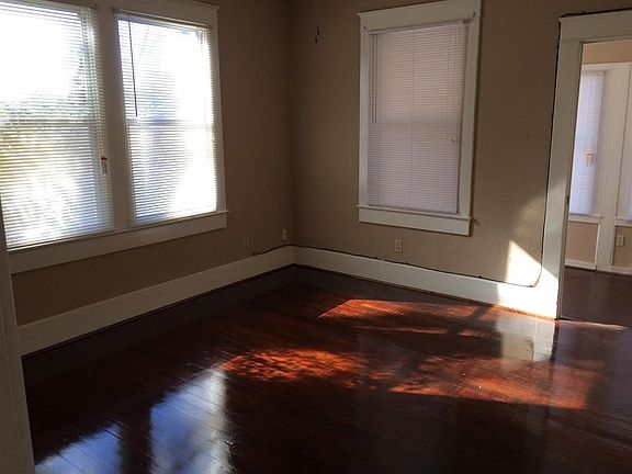 4th image of 403 S 7th St Unit 3