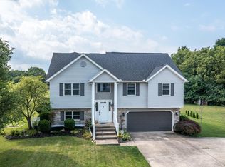 989 Old Farm Rd, Urbana, OH 43078