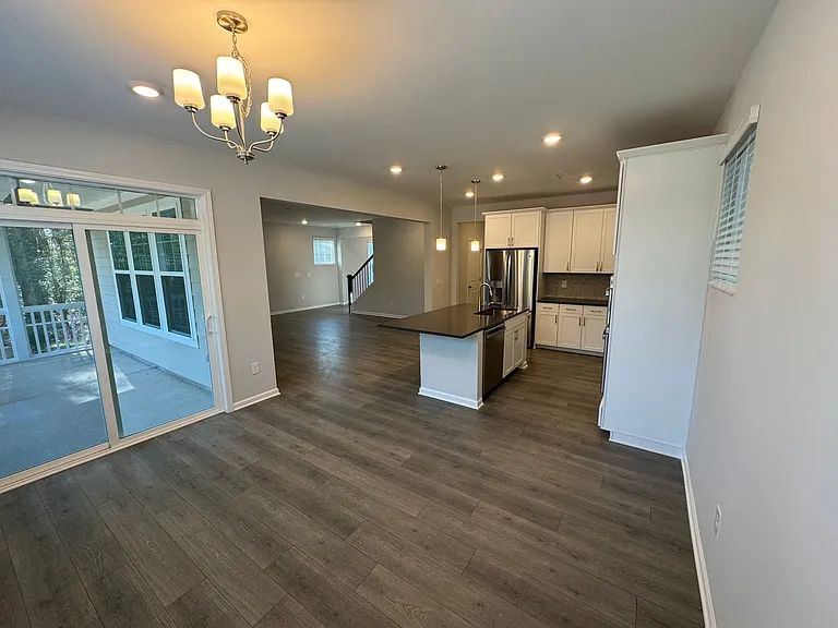2422 Greshford Ln — Photo 13