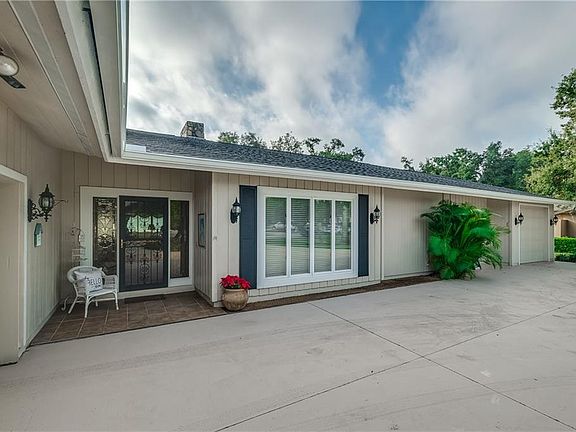 2nd image of 10 Coventry Dr
