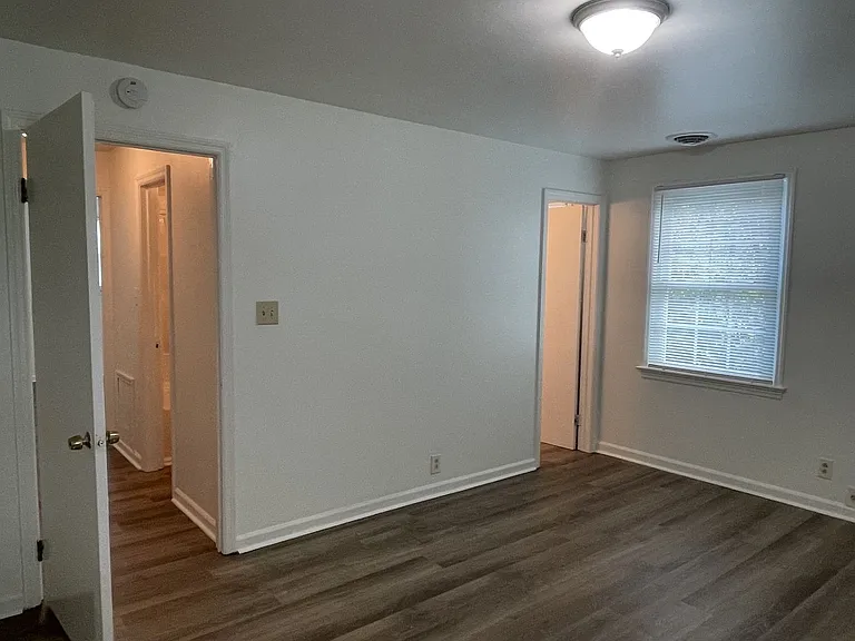 168 Westwood Ct — Photo 23