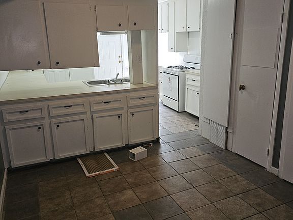4th image of 217 N Wilson Ave #11577748