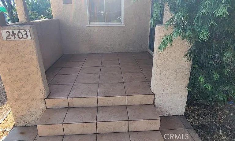 2403 N Lamer St — Photo 3