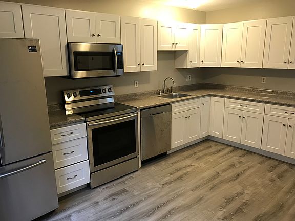 2nd image of 497 Scott Rd APT 11