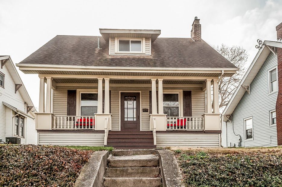 1st image of 818 E Linden Ave