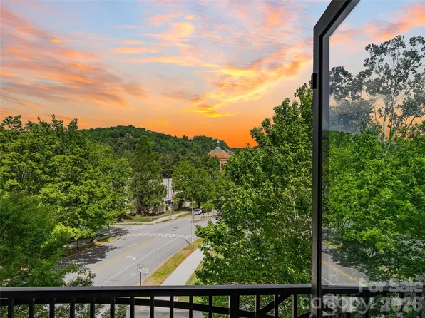 60 N Market St APT 217, Asheville, NC 28801