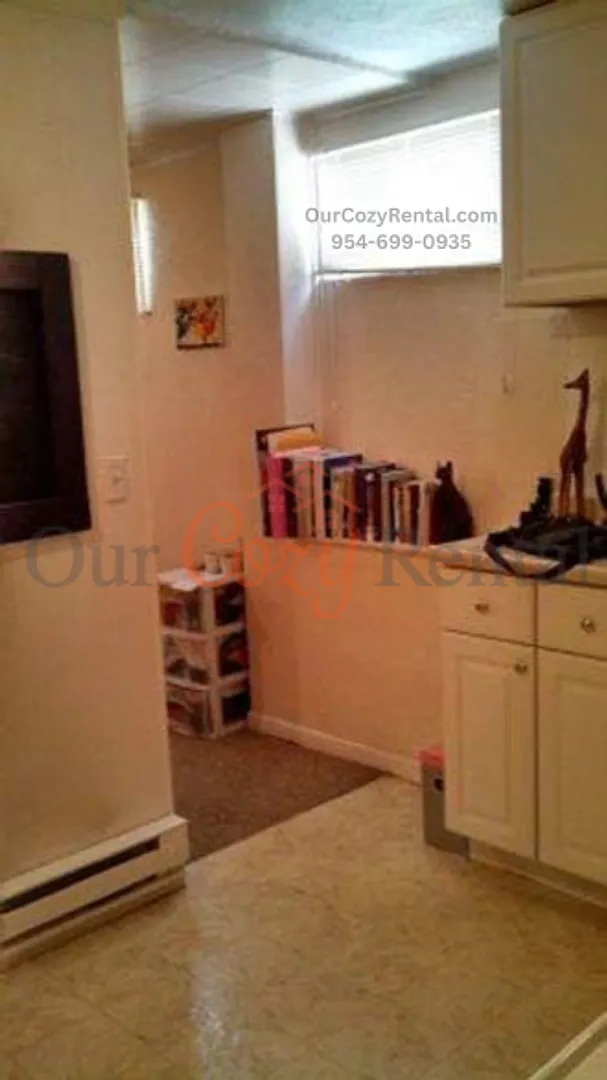 410 Bonneville — Photo 3