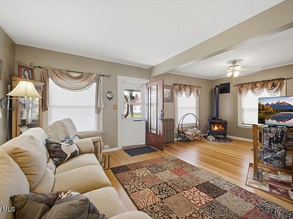 5th image of 1240 Dean Street