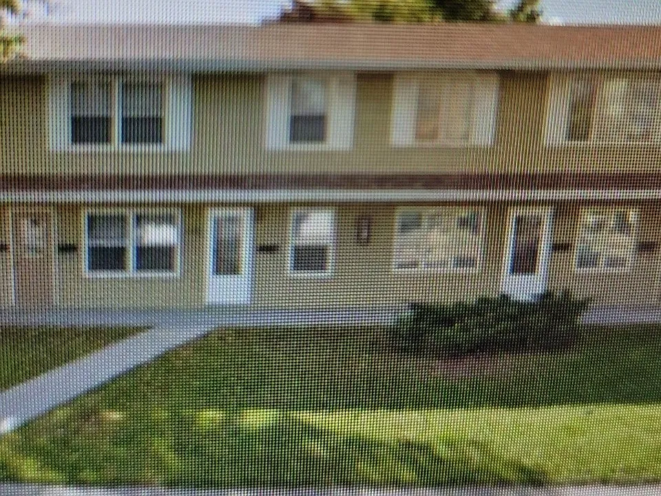 1421 N Ballard Rd #3