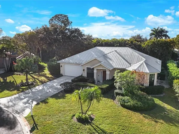 302 Sawgrass CT, NAPLES, FL 34110