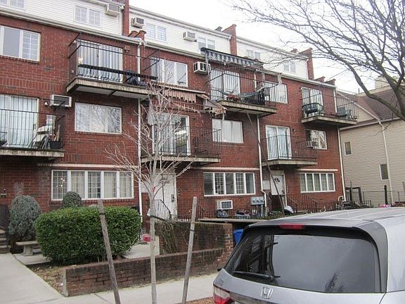 3rd image of 703-705 E 2nd St