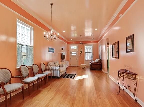 5th image of 2735 Orleans Ave