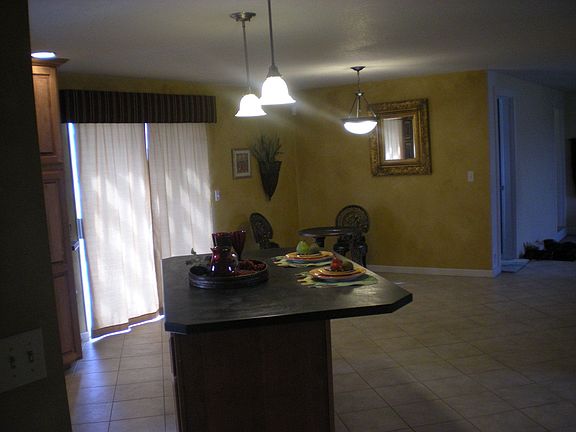 3rd image of 1123 S Highland Dr