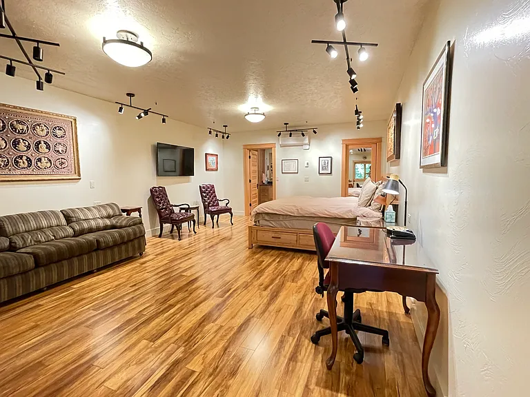 114 Granite St #2 — Photo 36