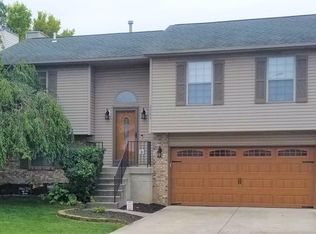 2863 Blue Moon Dr, Columbus, OH 43232