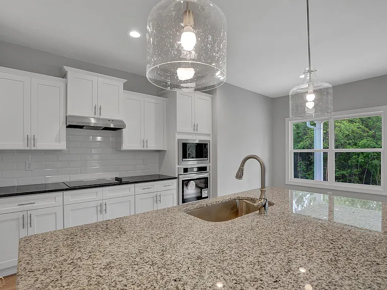 395 Chasewood Ln — Photo 17