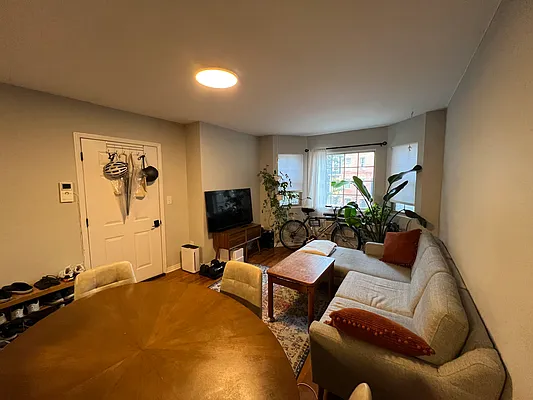 Rented by JB Mac Real Estate Inc. | media 11