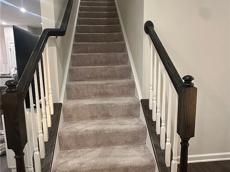 445 Greenwood Dr — Photo 8