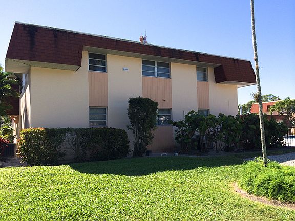 4th image of 457 Tallwood St Unit 106