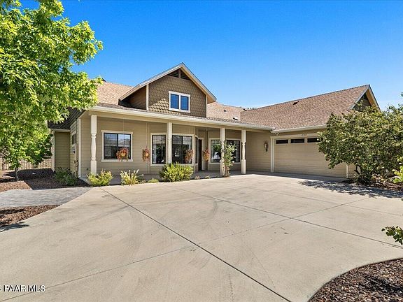 2nd image of 2547 Golden Bear Dr