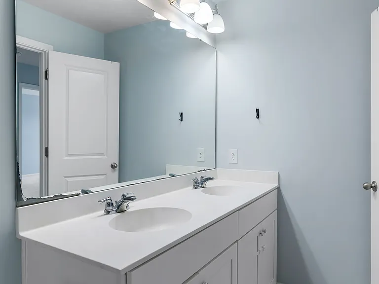 402 Carrara Dr — Photo 12
