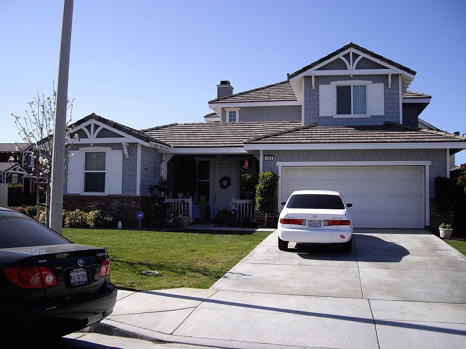 2nd image of 1995 Mount Verdugo Ln