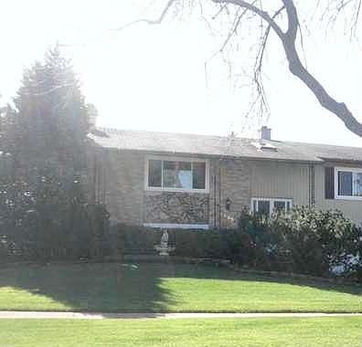 2nd image of 1495 Armstrong Ln